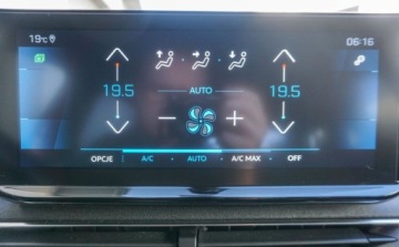 Peugeot 3008 II Crossover 1.2 PureTech 130KM 2020 Peugeot 3008 Peugeot 3008 1.2 130KM Road Trip 1.2 Benzyna 130KM, zdjęcie 17