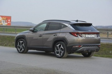 Hyundai Tucson IV SUV 1.6 CRDI 48V 136KM 2021 Hyundai Tucson 1.6 CRDI 48V Platinium automat, zdjęcie 4