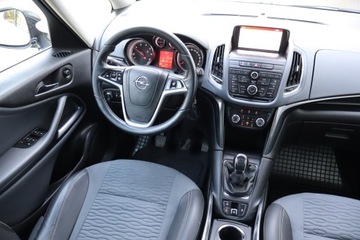 Opel Zafira C Tourer 1.6 CDTI ECOTEC 136KM 2014 Opel Zafira 1.6 CDTI, 1. Właściciel, 7 miejsc, zdjęcie 6