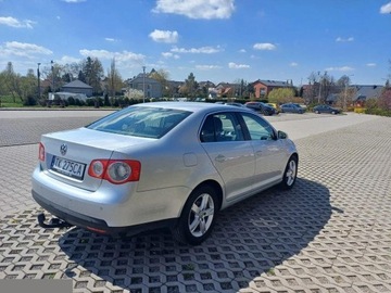 Volkswagen Jetta V 2008 Volkswagen Jetta 2.0 TDI Sportline 136KM 2008r, zdjęcie 9
