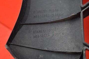 MŘÍŽKA MASKA MR523853 ČERNÁ MITSUBISHI L200 3 III 01-06