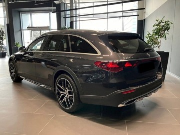 Mercedes Klasa E W214 All-Terrain 2.0 220d 197KM 2025 E Klasa 220 d 4-Matic All-Terrain Avantgarde Estate 2.0 (197KM) 2025, zdjęcie 3