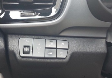 Kia Stonic Crossover 1.0 T-GDI 120KM 2019 Kia Stonic Climatronic Navi Kamera Szyberdach Tempomat Alu17 Dealer Kia, zdjęcie 33