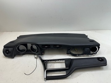 DESKA KONZOLA TOYOTA AURIS II ORIGINÁLNÍ