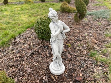 Женщина девушка бетонная садовая фигура Новинка