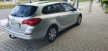 Opel Astra J Sports Tourer 1.7 CDTI ECOTEC 110KM 2012 OPEL ASTRA J 1.7 CDTI 110 KM, ładny, zadbany, zdjęcie 5