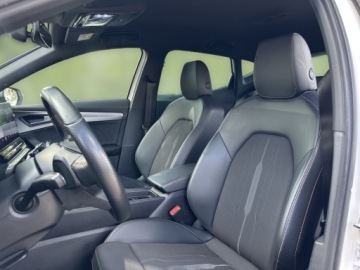 Cupra Formentor Crossover 1.5 TSI 150KM 2023 Cupra Formentor 1.5 TSI DSG 150KM Oświetlenie Ambi, zdjęcie 11