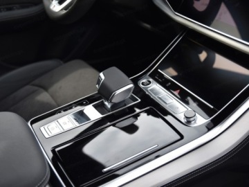 Audi Q8 SUV 3.0 50 TDI 286KM 2025 AUDI Q8 / E-Tron 50 TDI quattro Suv 3.0 (286KM) 2025, zdjęcie 12