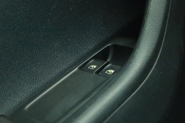 Skoda Fabia III Kombi 1.2 TSI 90KM 2015 Skoda Fabia 1.2 TSI, Salon Polska, Klima, zdjęcie 13