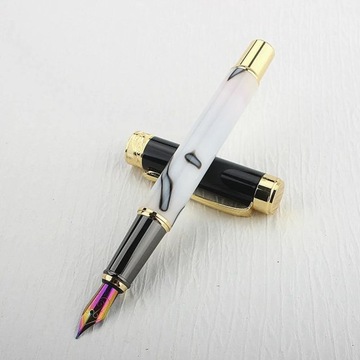 Эксклюзивная ручка из смолы Monte Mount 2055 — БЕЛЫЙ ЧЕРНЫЙ EF — 0,38 мм