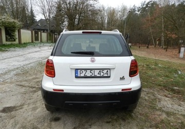 Fiat Sedici 1.6 16v 120KM 2012 Fiat Sedici Sliczny w pelni sprawny wygodny ekonomiczny 1.6 Benzyna 120KM, zdjęcie 15