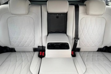 Mercedes Klasa G W465 2024 MERCEDES-BENZ Klasa G AMG 63 Suv 4.0 (585KM) 2024, zdjęcie 9