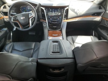 Cadillac Escalade III 2017 Cadillac Escalade 2017 CADILLAC ESCALADE PREMIUM LUXURY 6.2 Benzyna 420KM, zdjęcie 8