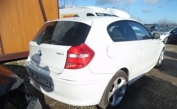 BMW 2011 BMW Seria 1 2011r, 1.6 Benzyna, Lekko uszkodzony bok. 1.6 Benzyna 122KM, zdjęcie 3