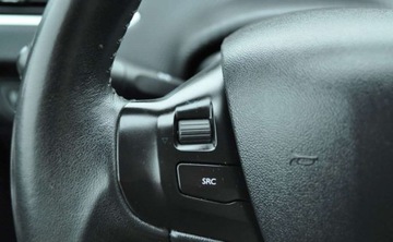 Peugeot 2008 I SUV 1.2 VTi 82KM 2013 Peugeot 2008 Benzyna Klimatyzacja 1.2 Benzyna 82KM, zdjęcie 21