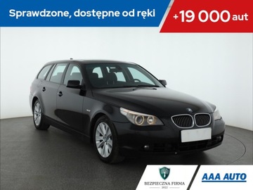 BMW Seria 5 E60 Touring 545 i 333KM 2004