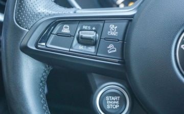 Alfa Romeo Stelvio SUV Facelifting 2023 2.0 GME Turbo 280KM 2024 Alfa Romeo Stelvio Alfa Romeo Stelvio Veloce Q4 2.0 280KM 2.0 Benzyna 280KM, zdjęcie 3