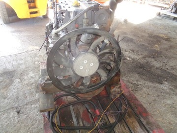 DEUTZ BF4M 1012E 4-цилиндровый дизельный двигатель