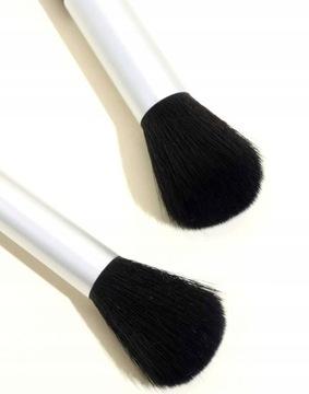 Набор из 13 профессиональных кистей для макияжа + подарочный футляр.