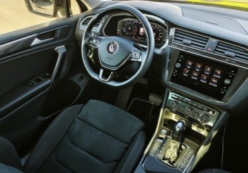 Volkswagen Tiguan II SUV 1.5 TSI EVO 150KM 2020 Volkswagen Tiguan Highline Pakiety, ACC, Podgrzewane fotel, GPS, Kamera c, zdjęcie 19