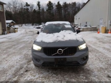 Volvo XC40 2021 Volvo XC 40 T5 R-Design 2021 2.0 Benzyna 248KM, zdjęcie 7