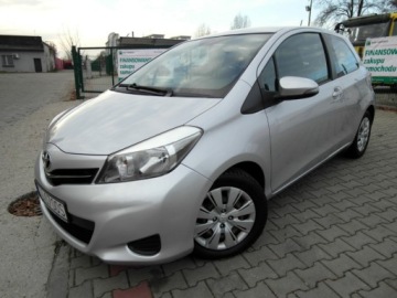 Toyota Yaris III Hatchback 5d Facelifting 1.0 VVT-i 69KM 2014 Toyota Yaris Salon Polska Klimatyzacja Wspomaganie Abs Benzyna 69KM, zdjęcie 4
