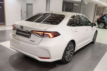 Toyota Corolla XII Sedan 1.8 Hybrid 122KM 2021 Toyota Corolla 1.8 Hybrid Comfort Style Tech 1.8 Hybryda 122KM, zdjęcie 33