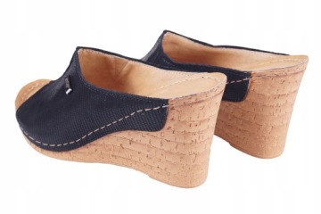 Женские тапочки черная кожаная комната R.38