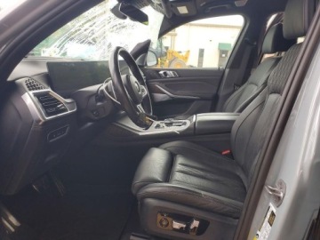 BMW X7 2024 BMW X7 M60i 2024 4.4 Benzyna 523KM, zdjęcie 7