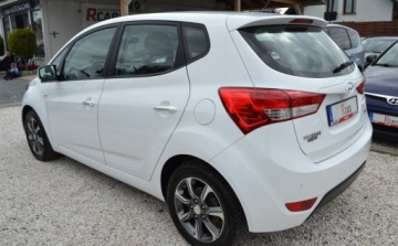 Hyundai ix20 Mikrovan 1.6 CVVT 125KM 2015 Hyundai ix20 automat - bezywpadkowe - Niski przebieg - OPLACONY 1.6 125KM, zdjęcie 14