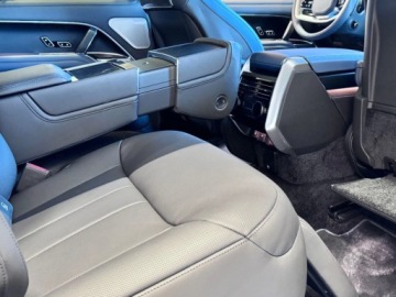 Land Rover Range Rover V 2025 Range Rover V8 P615 SV Bespoke ''Polar Night'' 4.4 (615KM) 2025, zdjęcie 8