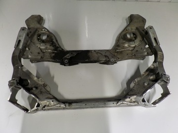 BMW 1 E87 120D NÁPRAVNICE NOSNÍK POD MOTOR