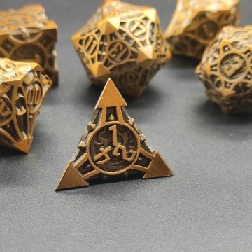 НАБОР ИЗ 7 МЕТАЛЛИЧЕСКИХ КУБИКОВ ДЛЯ РПГ «СТИМПАНК ИЗОБРЕТАТЕЛЬ»