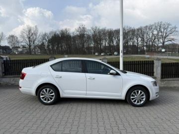 Skoda Octavia II Hatchback Facelifting 1.2 TSI 105KM 2013 Škoda Octavia Skoda Octavia 1,2 Tsi 105ps ładna, zdjęcie 4