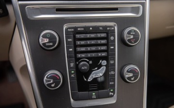 Volvo XC60 I SUV Facelifting 2.0 D4 DRIVE-E 181KM 2014 Volvo XC 60 2.0D4 181KM Lift Virtual Navi Skora ALu Pdc Full Chrom Gwaranc, zdjęcie 21