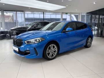 BMW Seria 1 F40 2020 BMW Seria 1 M sport Ambniente Blind spot CarPlay LED Salon Polska