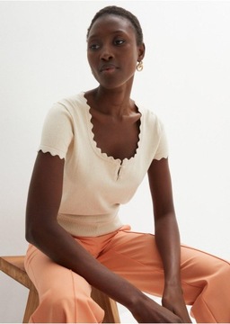 ТРИКОТАЖНАЯ ФУТБОЛКА ЖЕНСКАЯ __40/42