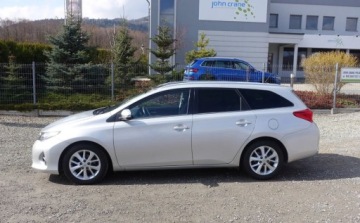 Toyota Auris II Touring Sports D-4D 90 90KM 2014 Toyota Auris 1.4D-4D 90KM 1wlascicel Bezwypadkowy Oryginalny przebieg Zero, zdjęcie 7