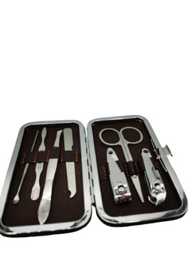 ZESTAW PRZYBORNIK DO MANICURE ETUI NA PAZNOKCIE