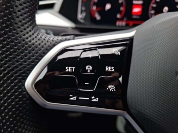 Volkswagen Arteon Fastback Facelifting 2.0 TSI 190KM 2023 Volkswagen Arteon R-Line DSG 2,0 TSI 190KM FV23 2.0 Benzyna 190KM, zdjęcie 18