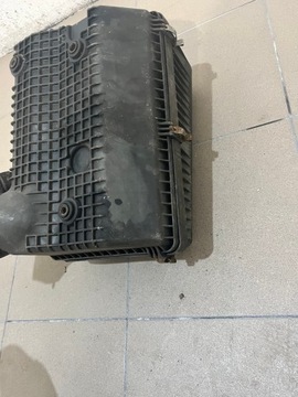 MITSUBISHI PAJERO III 3.2 DID POUZDRO FILTRU VZDUCHU