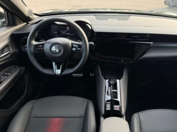 Alfa Romeo Junior SUV 1.2 Hybrid 145KM 2026 ALFA ROMEO Junior Ibrida Ti Suv 1.2 (145KM) 2026, zdjęcie 10