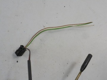 MERCEDES C W203 01-04 ZÁMEK DVEŘE PŘEDNÍ LEVÝ 2037200135