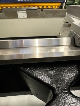 УНИВЕРСАЛЬНЫЙ ТОКАРНЫЙ СТАНОК TUR 630M x 1000