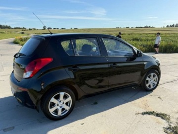 Hyundai i20 I Hatchback 5d Facelifting 1.4 CVVT 100KM 2015 Hyundai i20 Piekny i 20 1.3benzyna klimatronic 1.2 Benzyna 84KM, zdjęcie 6