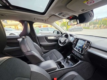 Volvo XC40 Crossover 1.5 T3 156KM 2018 Volvo XC 40 ___T3 Benzyna 156KM FULL LED Virtual Skora Panorama HarmanKard, zdjęcie 16