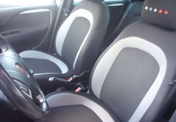 Fiat Punto Punto 2012 Hatchback 3d 1.4 8v 77KM 2014 Fiat Punto Fiat Punto Evo Salon PL 1.4 Benzyna 77KM, zdjęcie 10