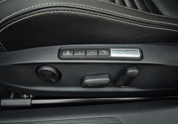 Volkswagen Passat B8 Variant Facelifting 1.5 TSI EVO 150KM 2023 Volkswagen Passat Variant SalonPL Business 1.5TSI 150KM DSG Skora Navi Kam, zdjęcie 11
