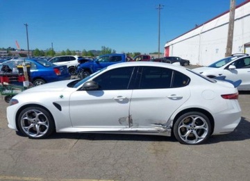 Alfa Romeo Giulia II 2018 Alfa Romeo Giulia 2018, 2.9L, QUADRIFOGLIO, od ubezpieczalni, zdjęcie 2