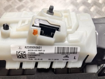 ФОНАРЬ ЗАДНЕЙ ДВЕРИ ЛЕВЫЙ MERCEDES W238 КАБРИОЛЕТ